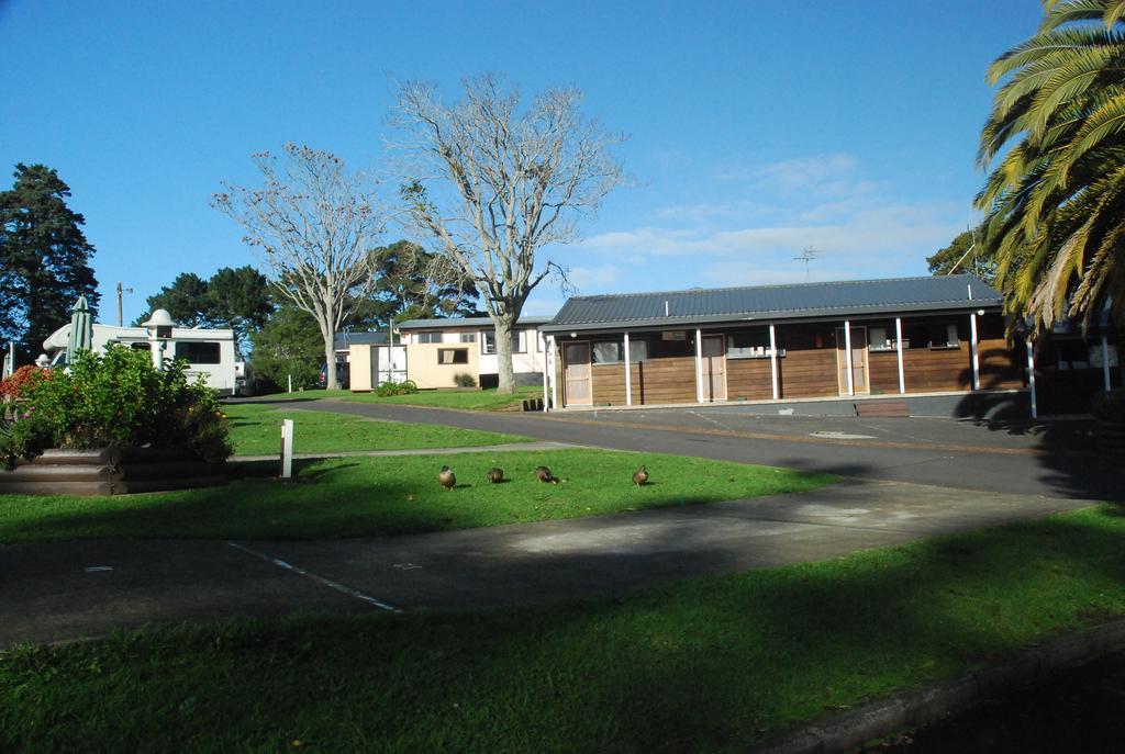 Avondale Motor Park Hotel Auckland Eksteriør billede